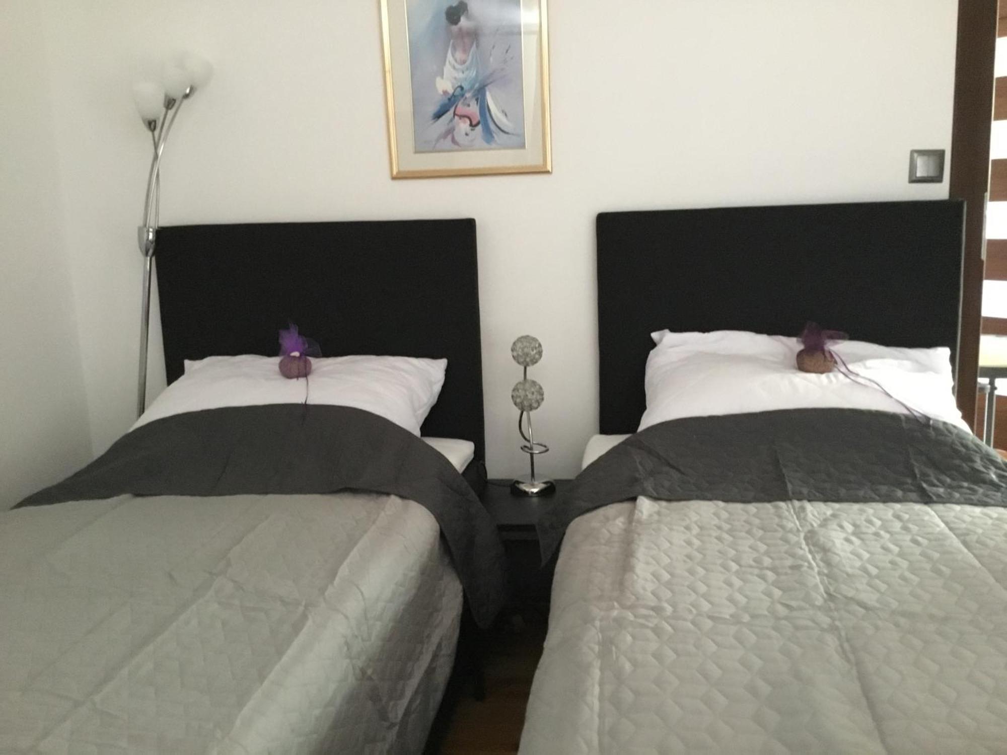 Lavender Hill Hvar Villa - pool, jacuzzi,sauna,BBQ Stari Grad  Esterno foto